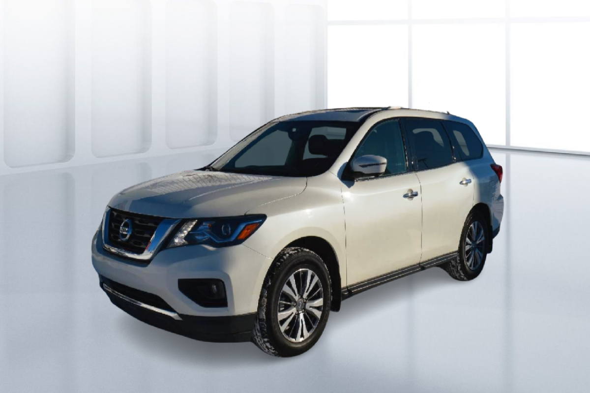 2018 Nissan Pathfinder SL Main Image