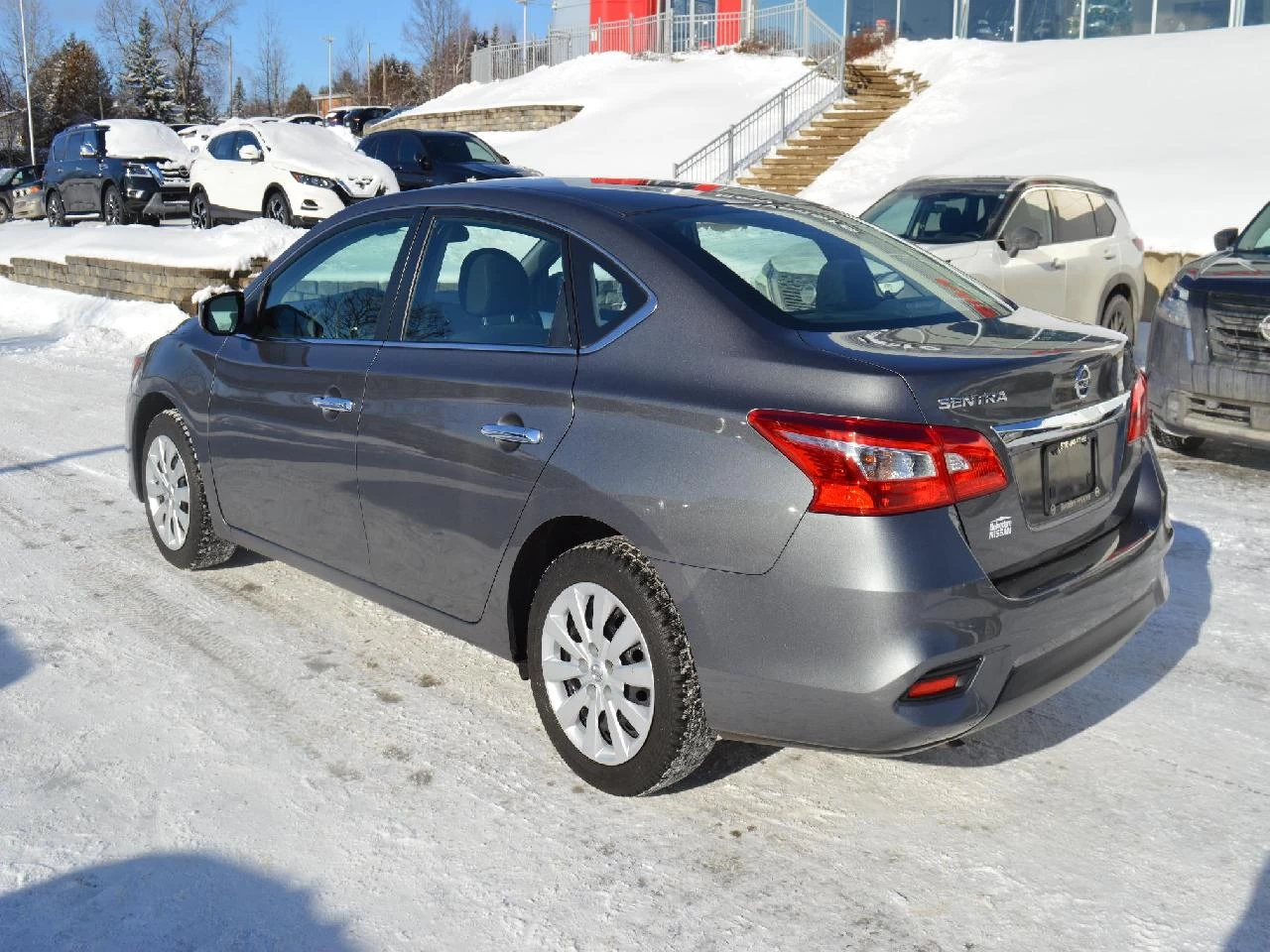 2019 Nissan Sentra S/SV Image principale