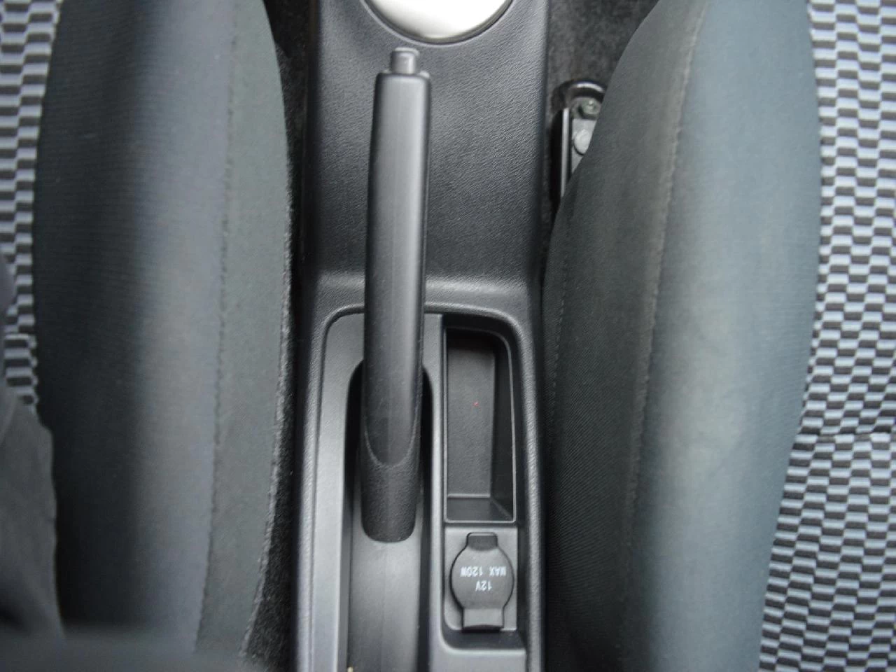 2016 Nissan Micra SV Image principale