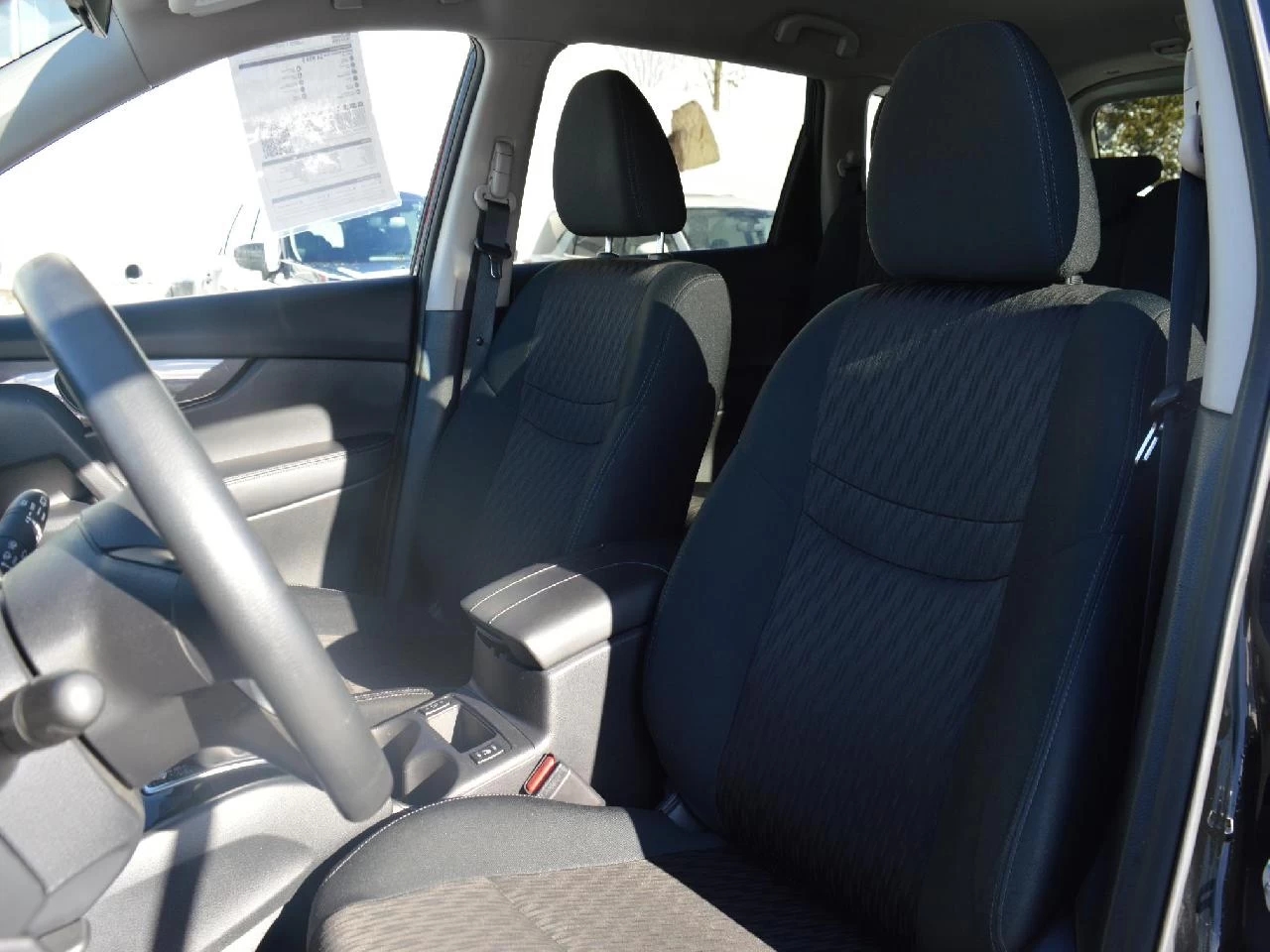 2019 NISSAN ROGUE SV Image principale