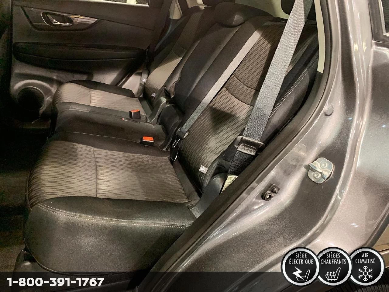 2019 Toyota C-HR LE Image principale