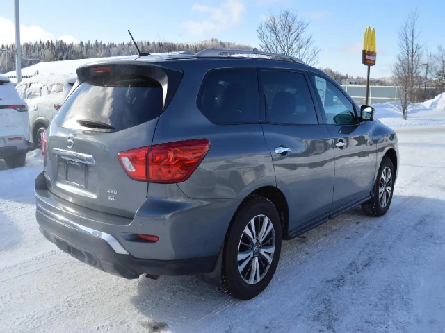 Nissan Pathfinder SL 2017