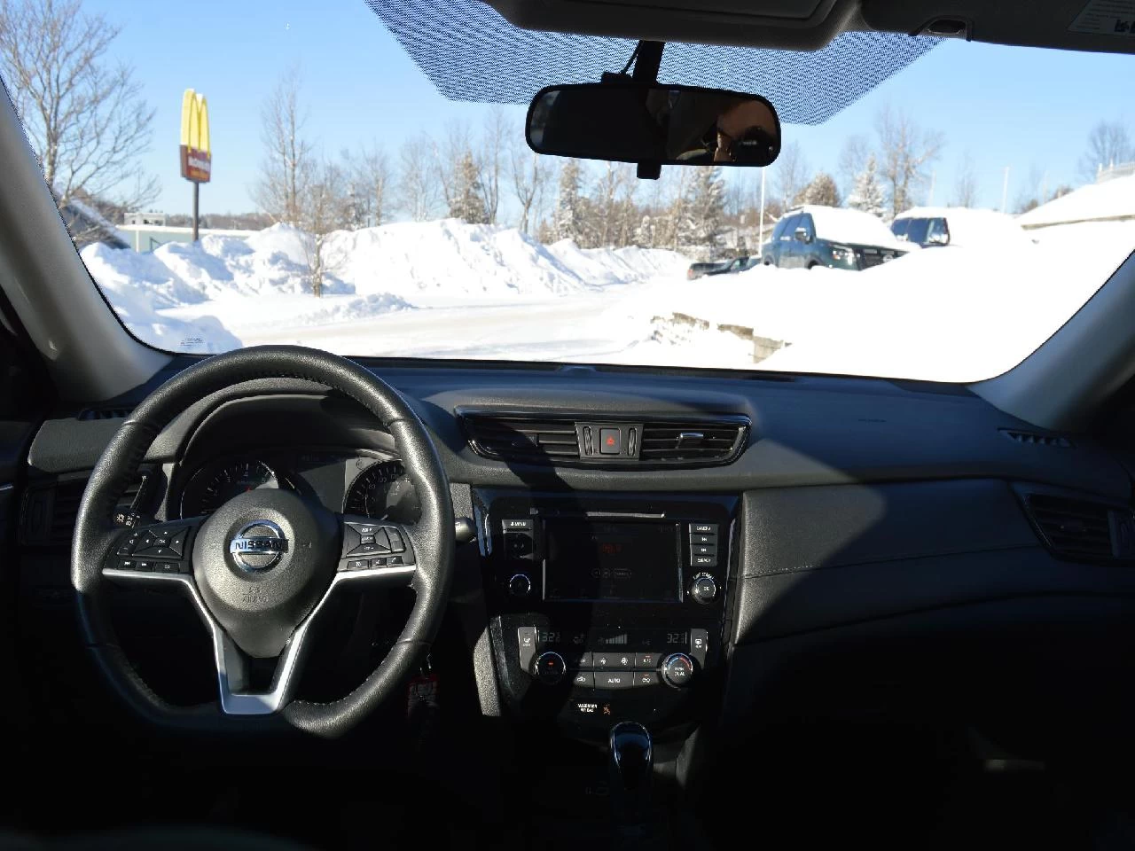 2020 Nissan Rogue S Image principale