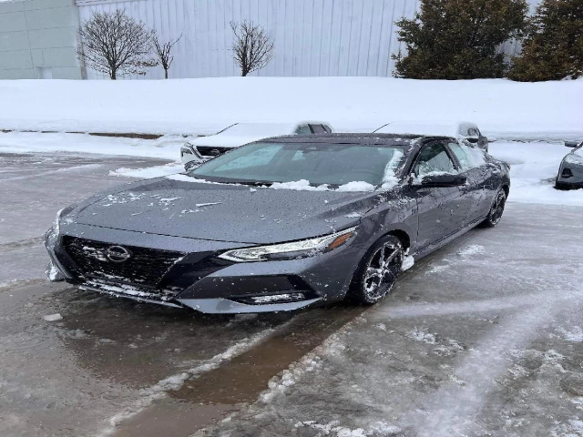 Nissan Sentra sr minuit 2022