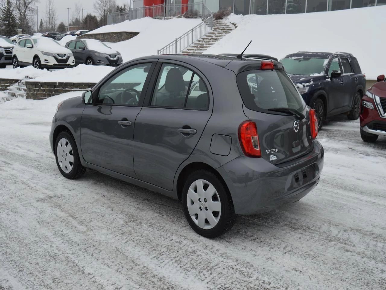 2016 Nissan Micra SV Image principale