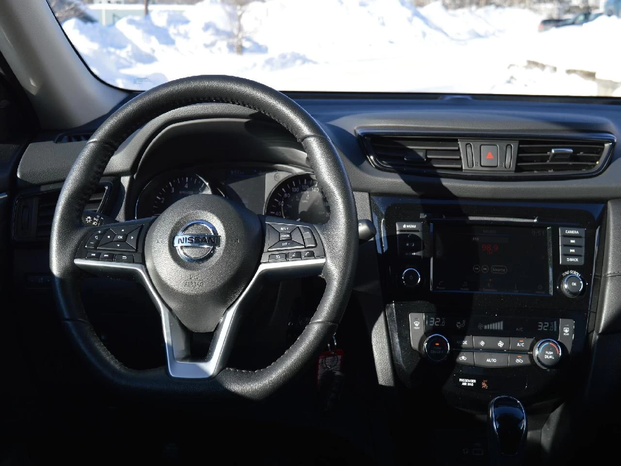 2020 Nissan Rogue S Image principale