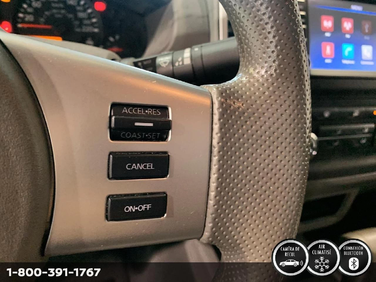 2023 Nissan Pathfinder SL Main Image