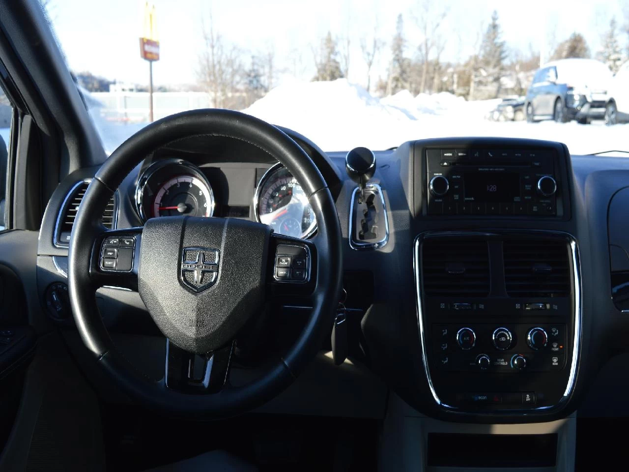 2019 Dodge Grand Caravan SXT Image principale