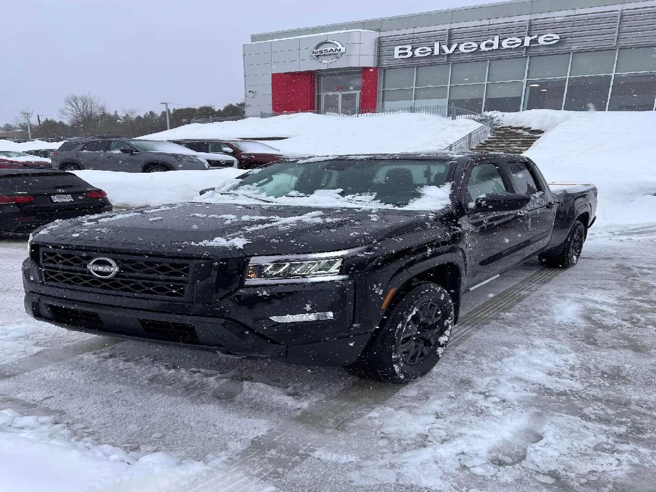 2023 Nissan Frontier crewcab minuit Image principale