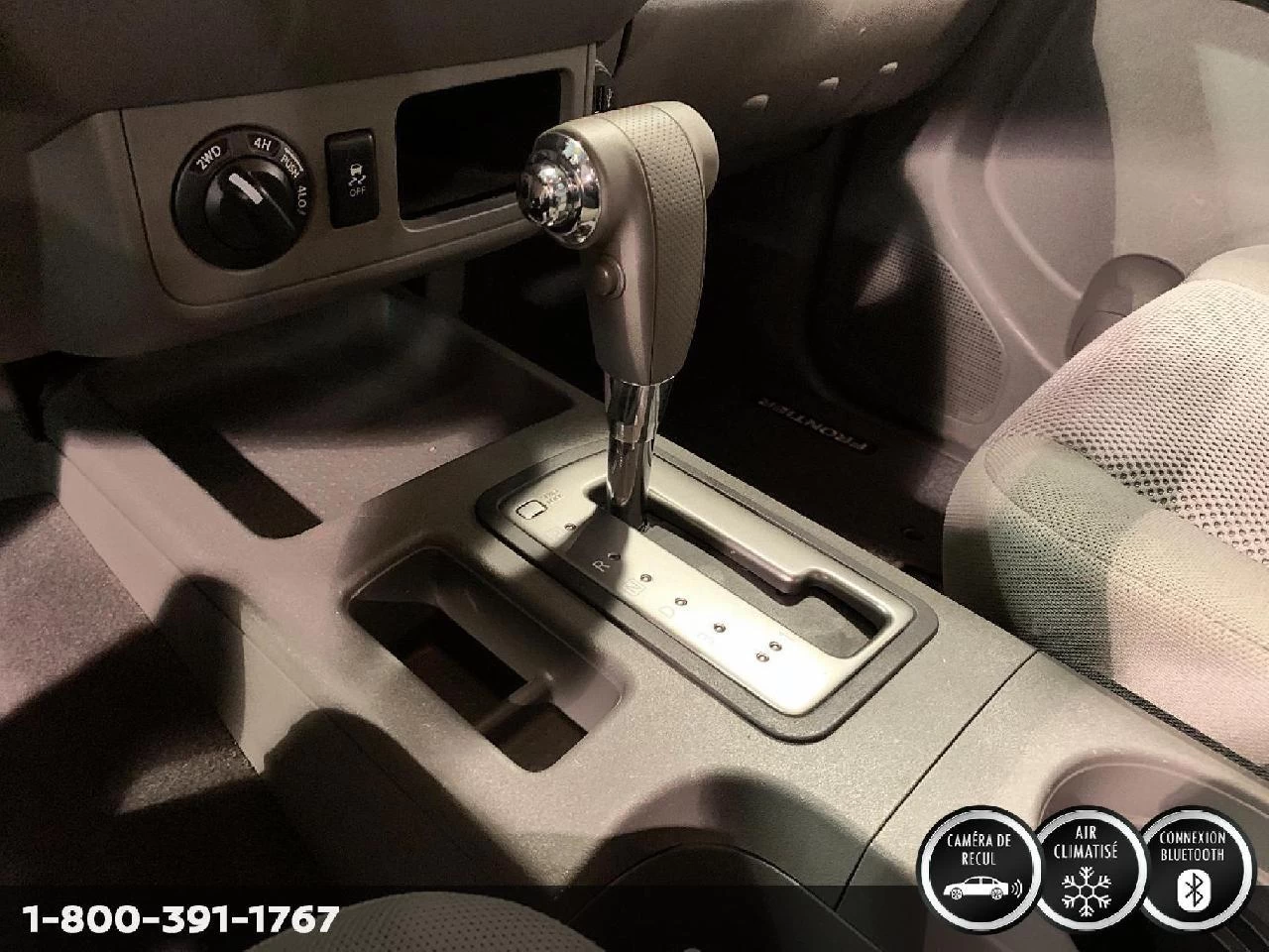 2023 Nissan Pathfinder SL Main Image