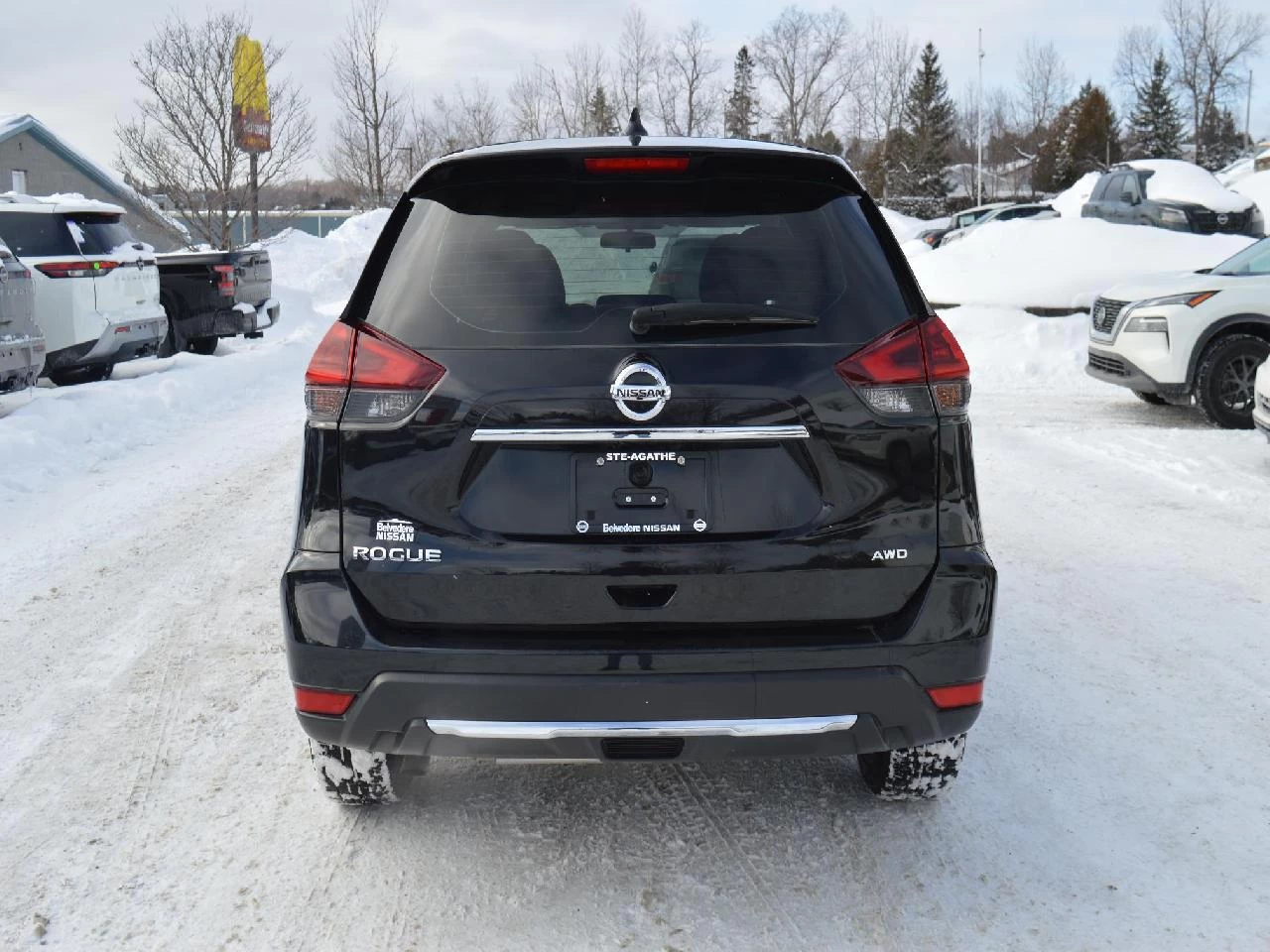 2019 Nissan Rogue S Image principale