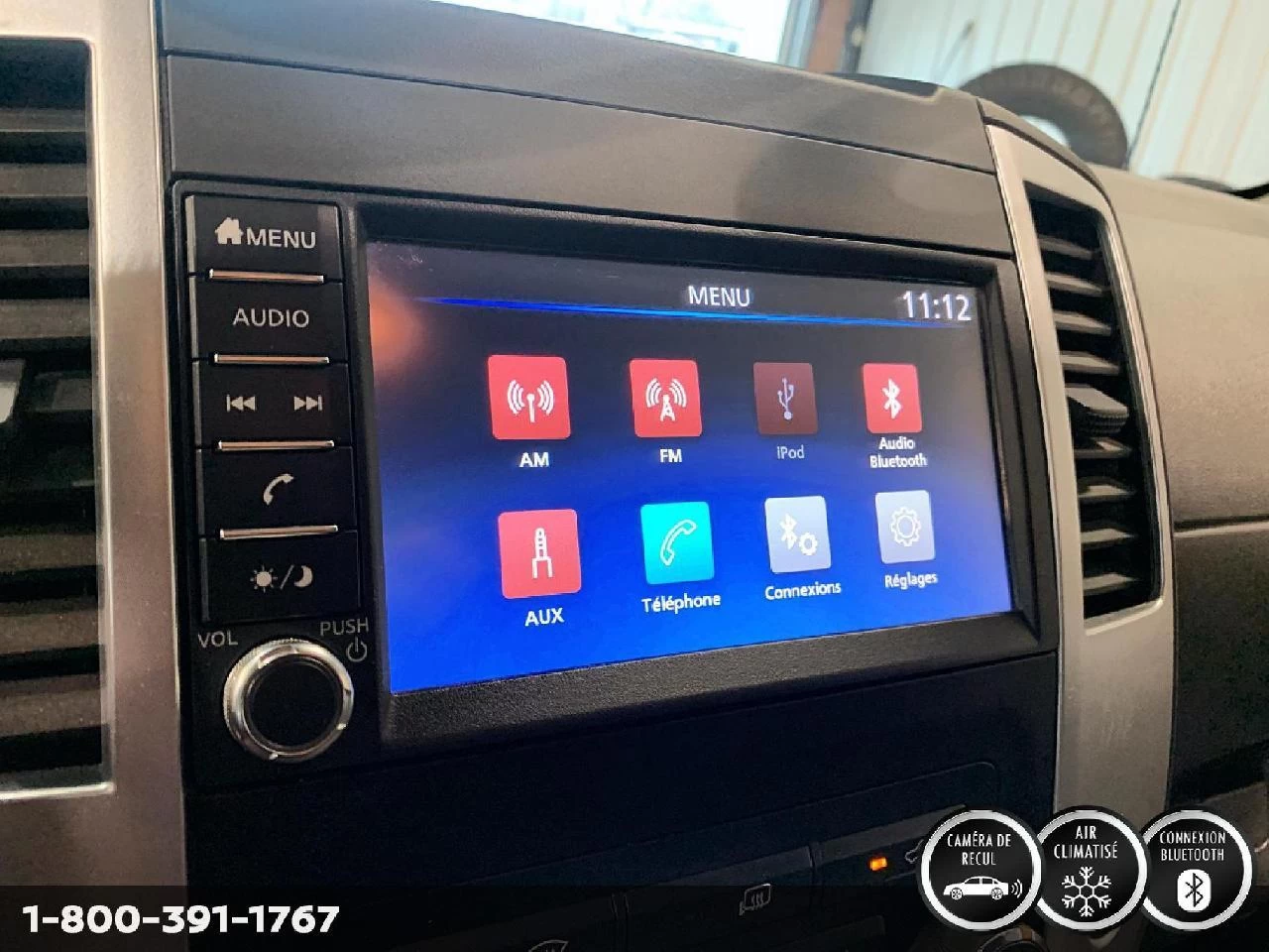 2023 Nissan Pathfinder SL Main Image