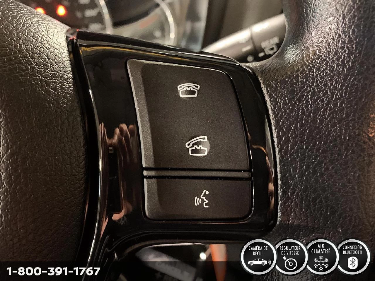 2019 NISSAN ROGUE SV Image principale