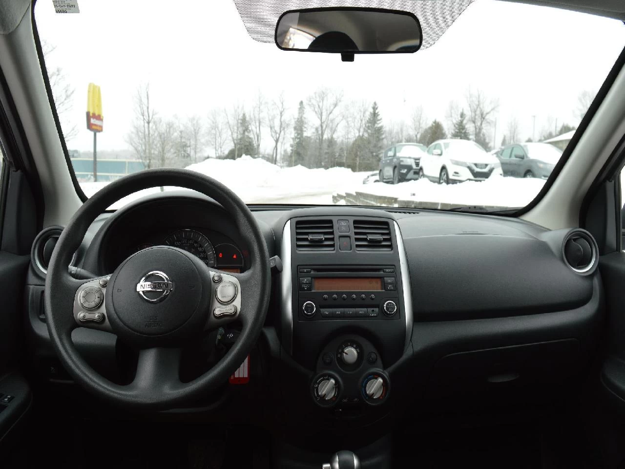 2016 Nissan Micra SV Image principale