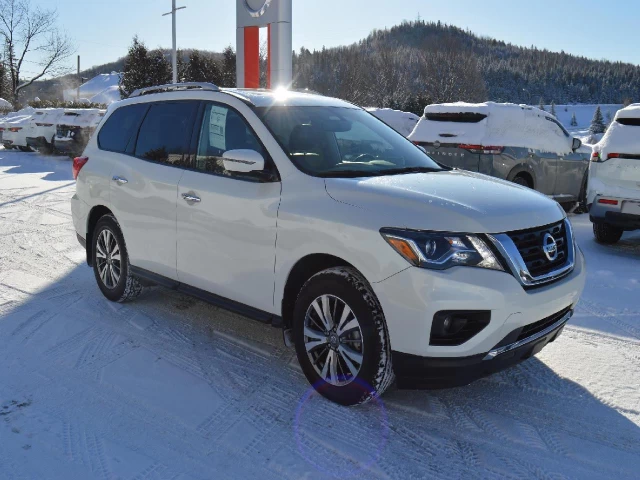Nissan Pathfinder SL 2018
