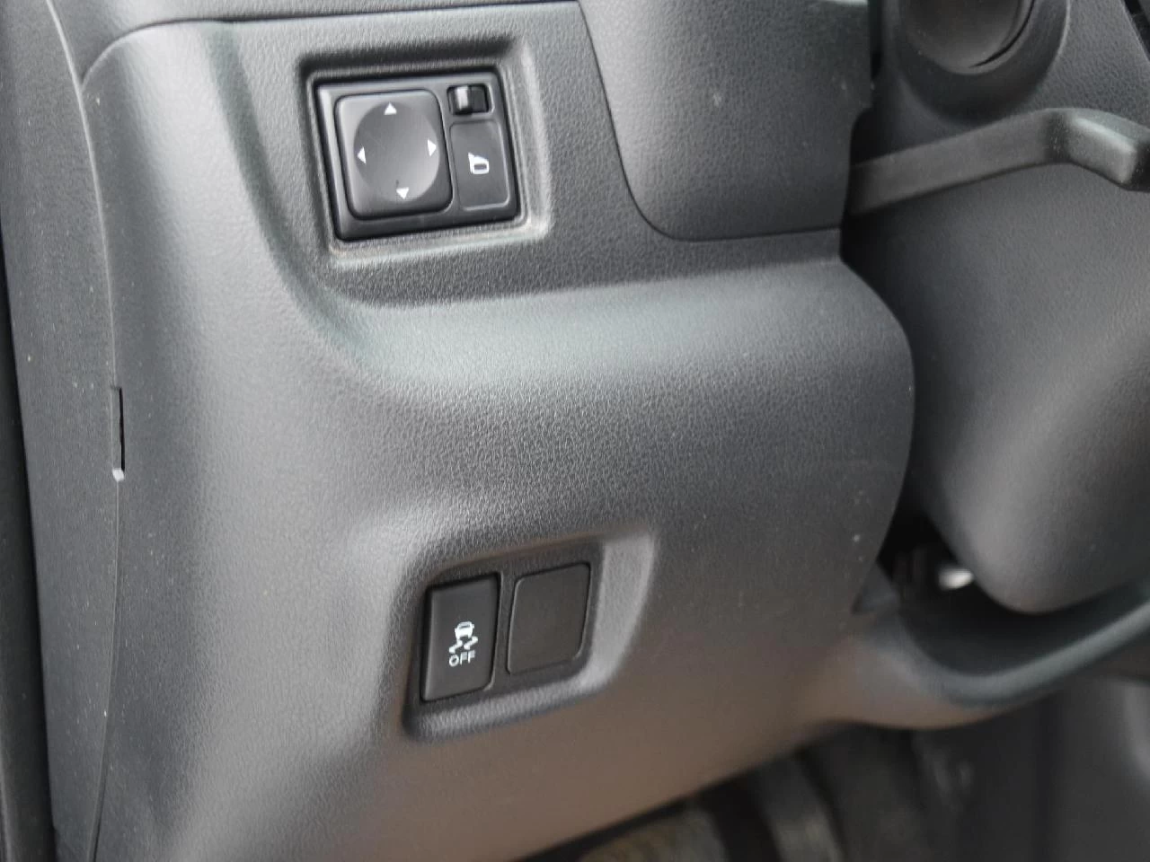 2016 Nissan Micra SV Image principale