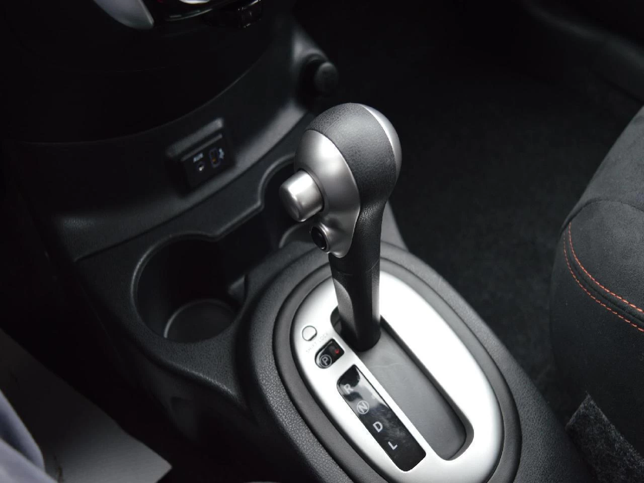 2018 Nissan VERSA NOTE SR Image principale