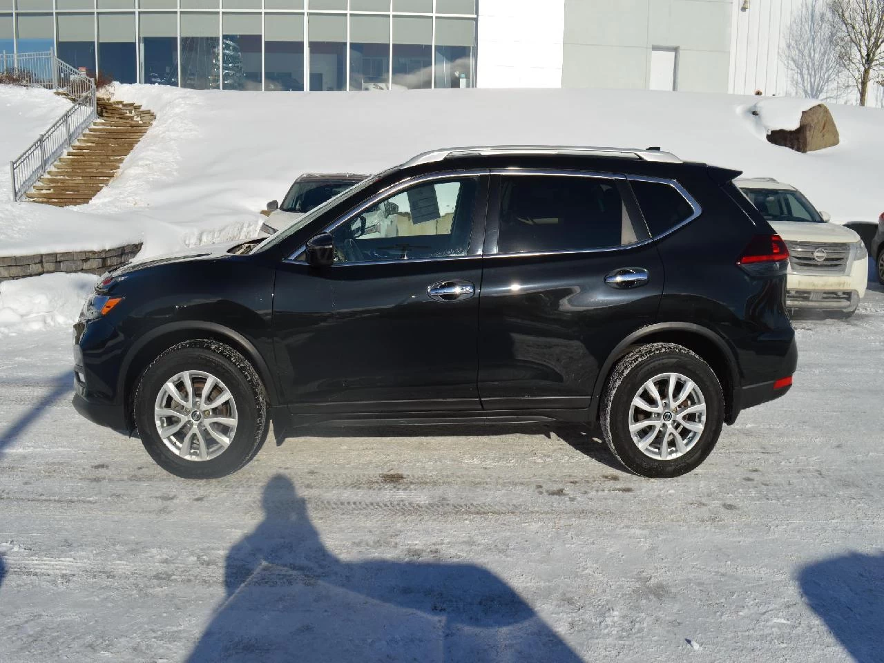 2019 NISSAN ROGUE SV Image principale