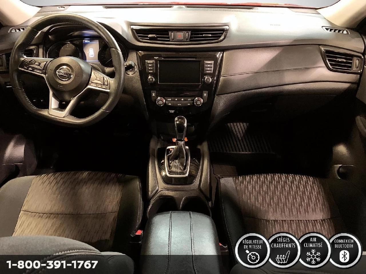 2018 Nissan Rogue SV TECH Image principale