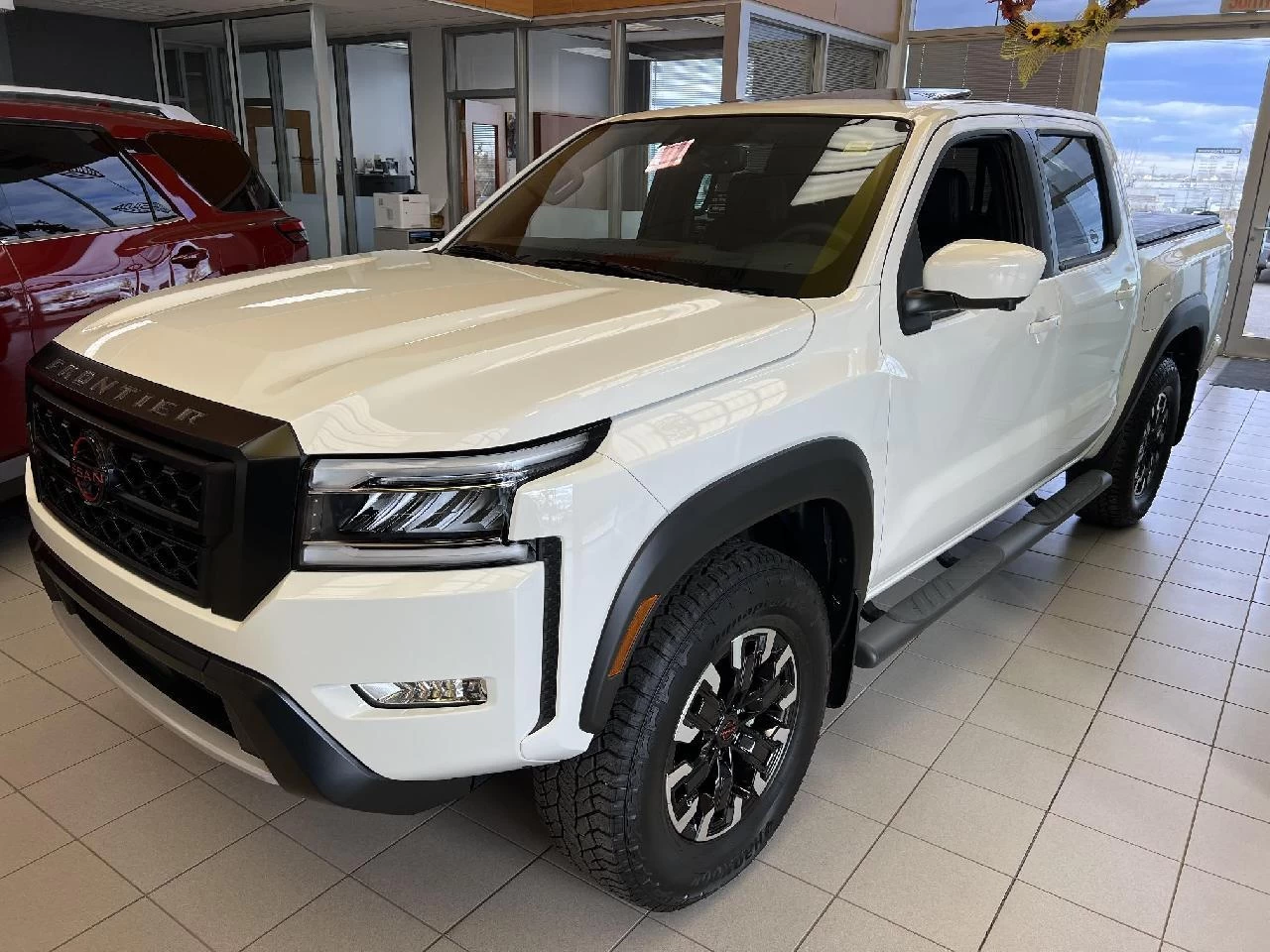 2023 Nissan Rogue PLATINE Image principale