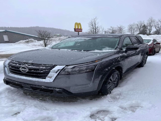 Nissan Pathfinder s 2023