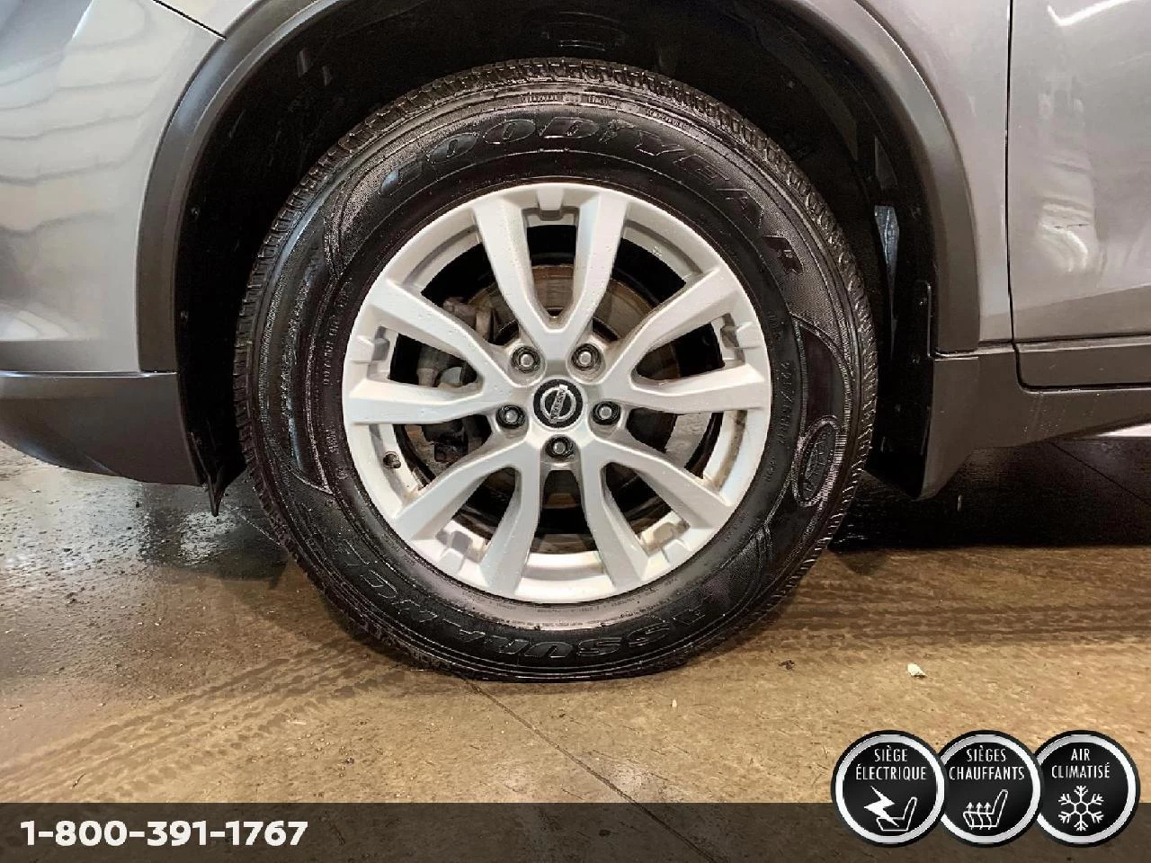 2019 Toyota C-HR LE Image principale