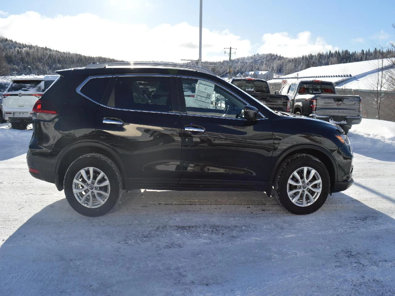 2019 NISSAN ROGUE SV Image principale