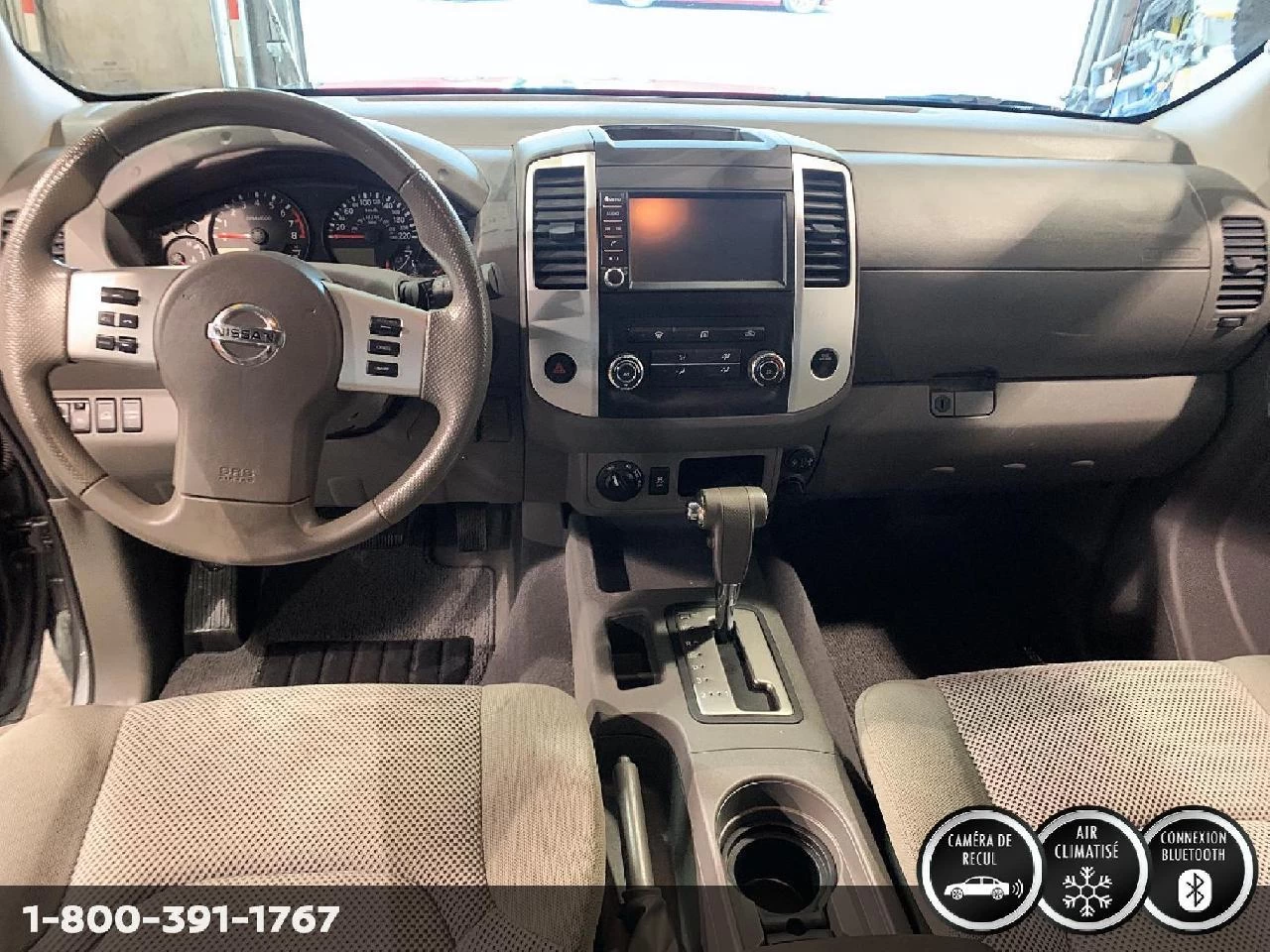 2023 Nissan Pathfinder SL Main Image