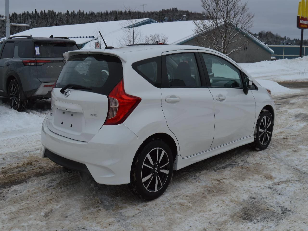2018 Nissan VERSA NOTE SR Image principale