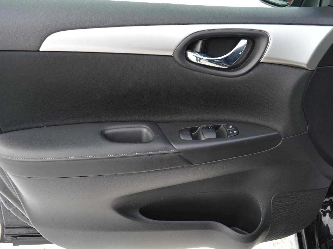 2019 Nissan Sentra S Main Image