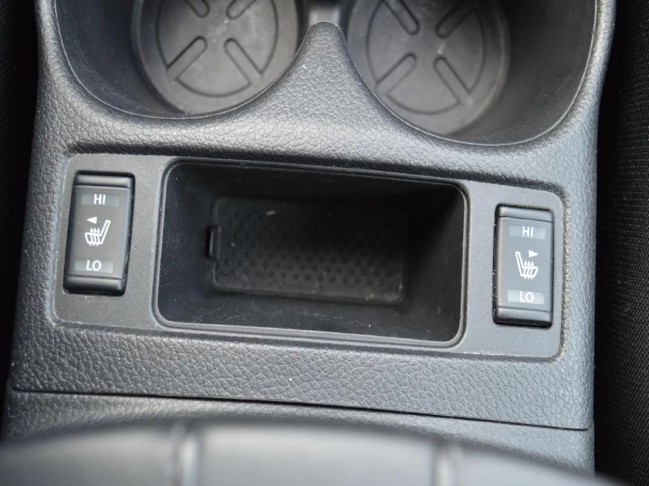 2019 Nissan Rogue S Image principale