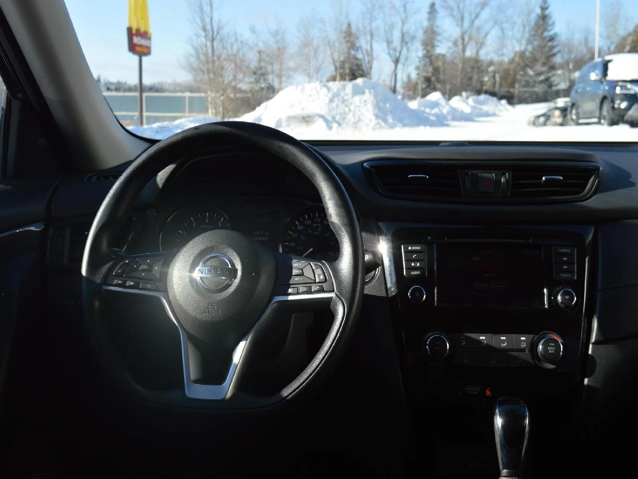 2019 NISSAN ROGUE SV Image principale