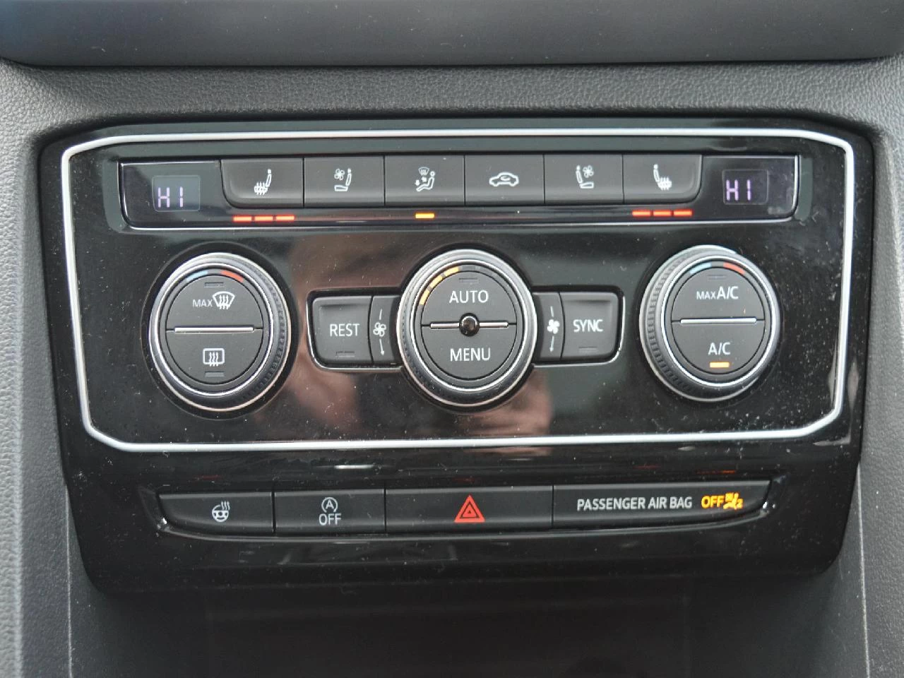 2018 Volkswagen Atlas EXECLINE Image principale