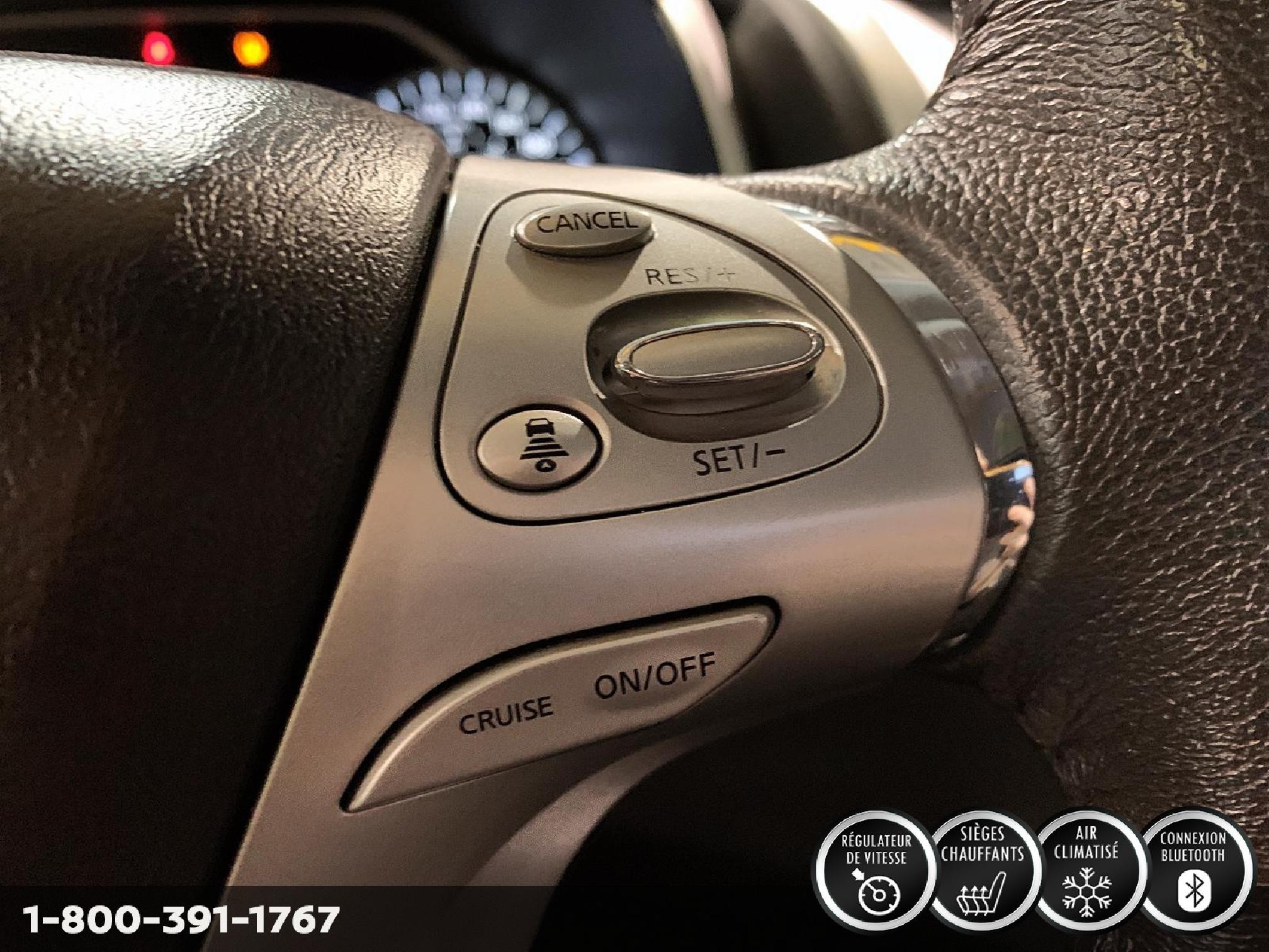 2016 Nissan Versa Note SL Image principale