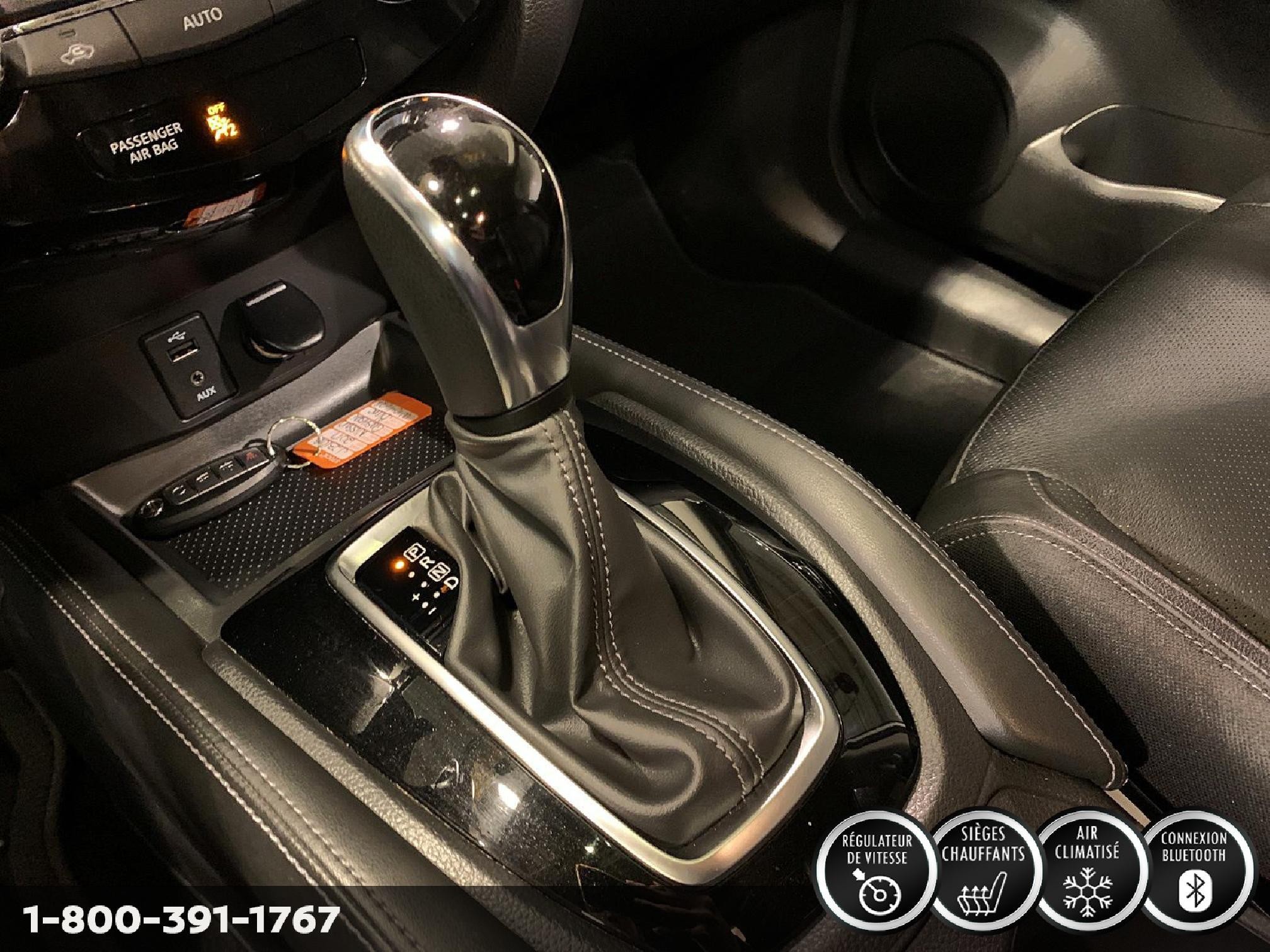 2019 NISSAN ROGUE SV Image principale