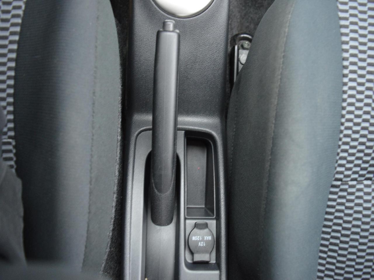 2016 Nissan Micra SV Image principale