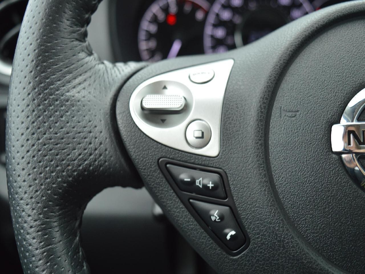 2018 Nissan VERSA NOTE SR Image principale