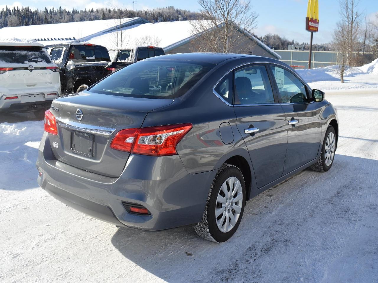 2019 Nissan Sentra S/SV Image principale