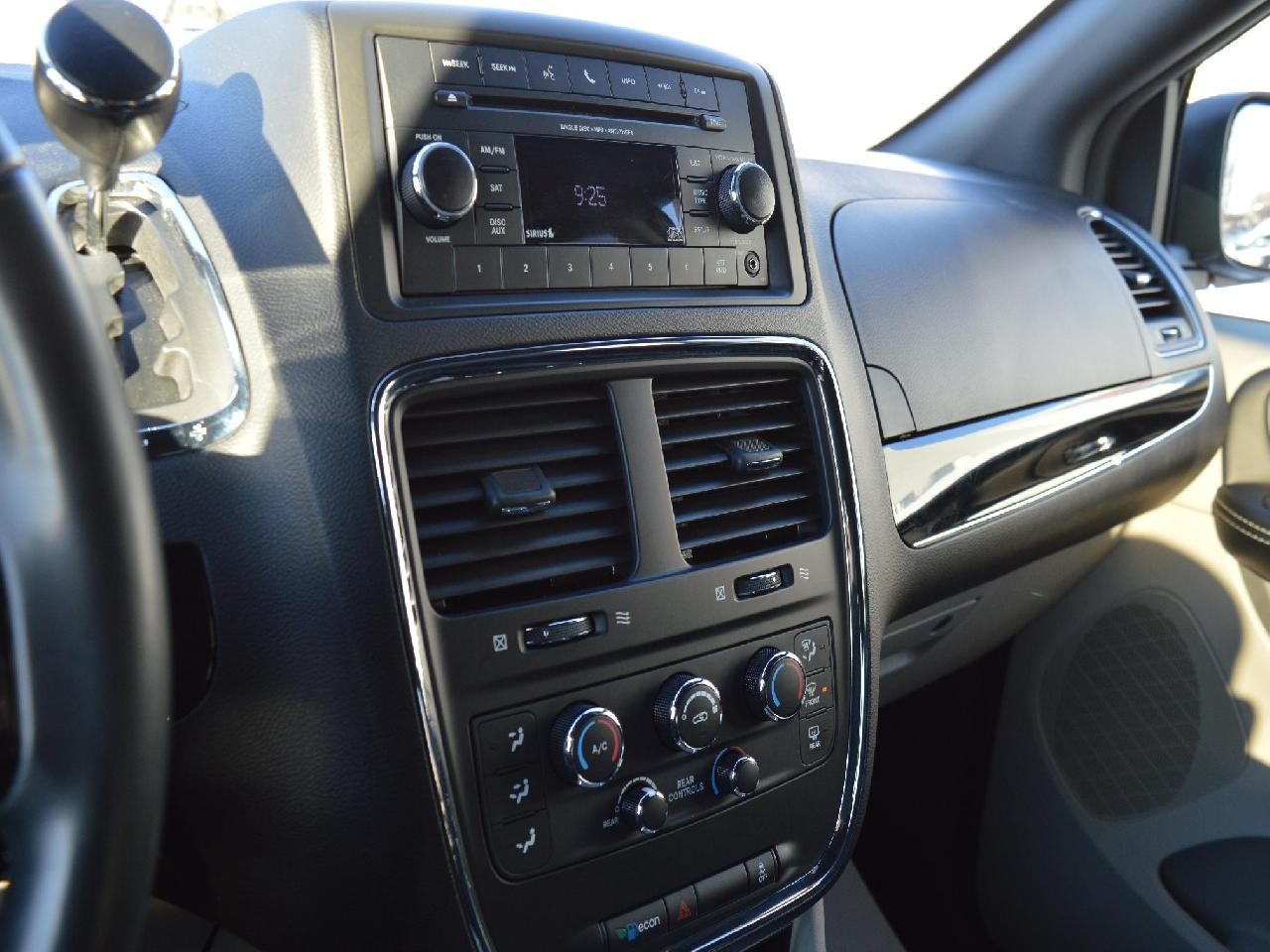 2019 Dodge Grand Caravan SXT Image principale