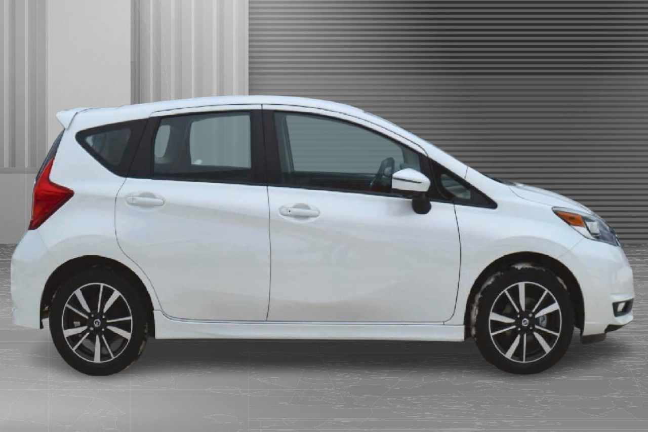 2018 Nissan VERSA NOTE SR Image principale