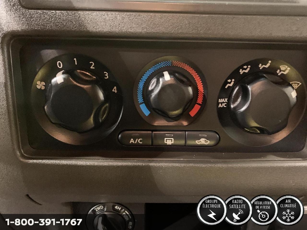 2023 Nissan Armada PLATINUM Image principale