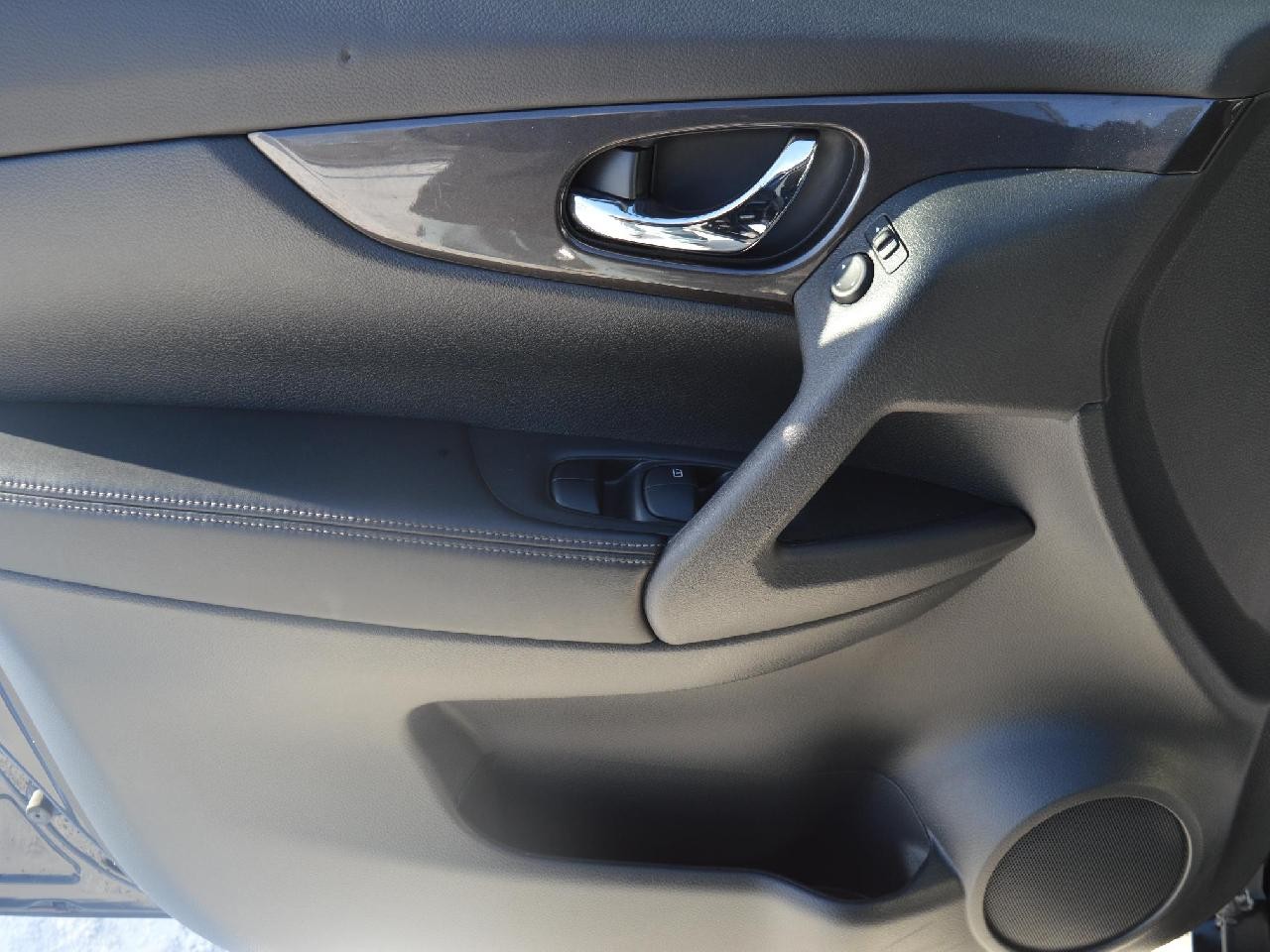 2019 NISSAN ROGUE SV Image principale