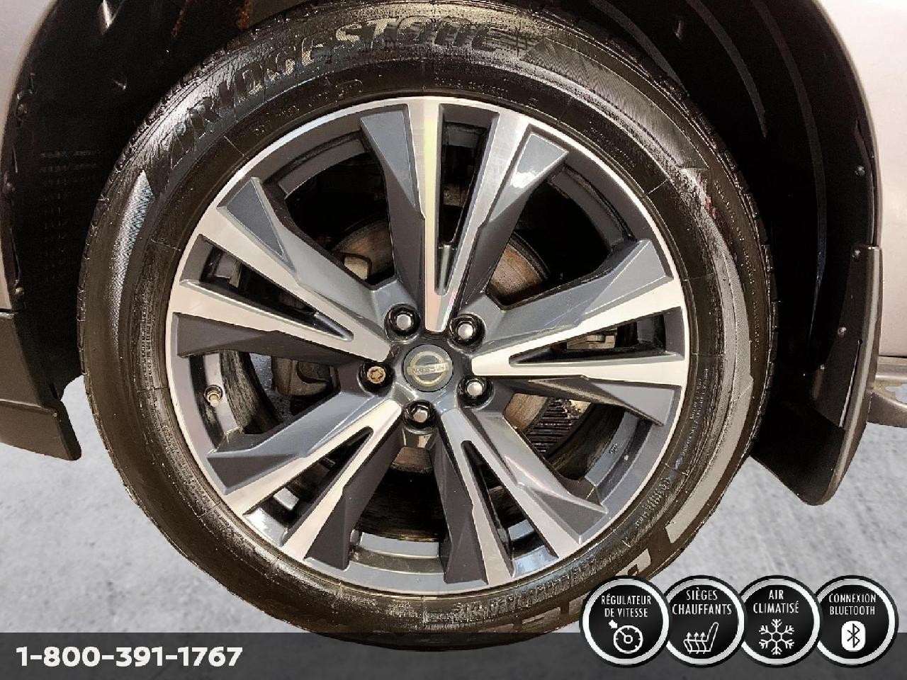 2018 Nissan Pathfinder PLATINIUM Image principale