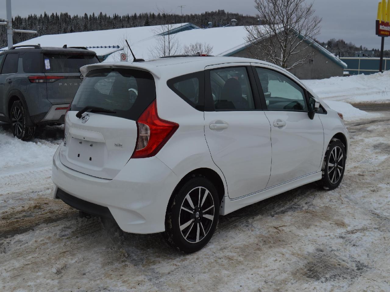 2018 Nissan VERSA NOTE SR Image principale