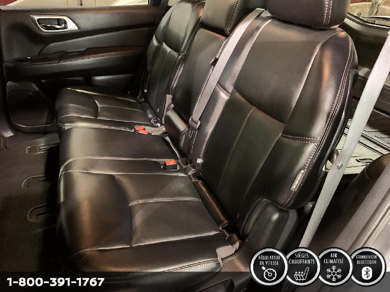 2018 Nissan Pathfinder SL Image principale