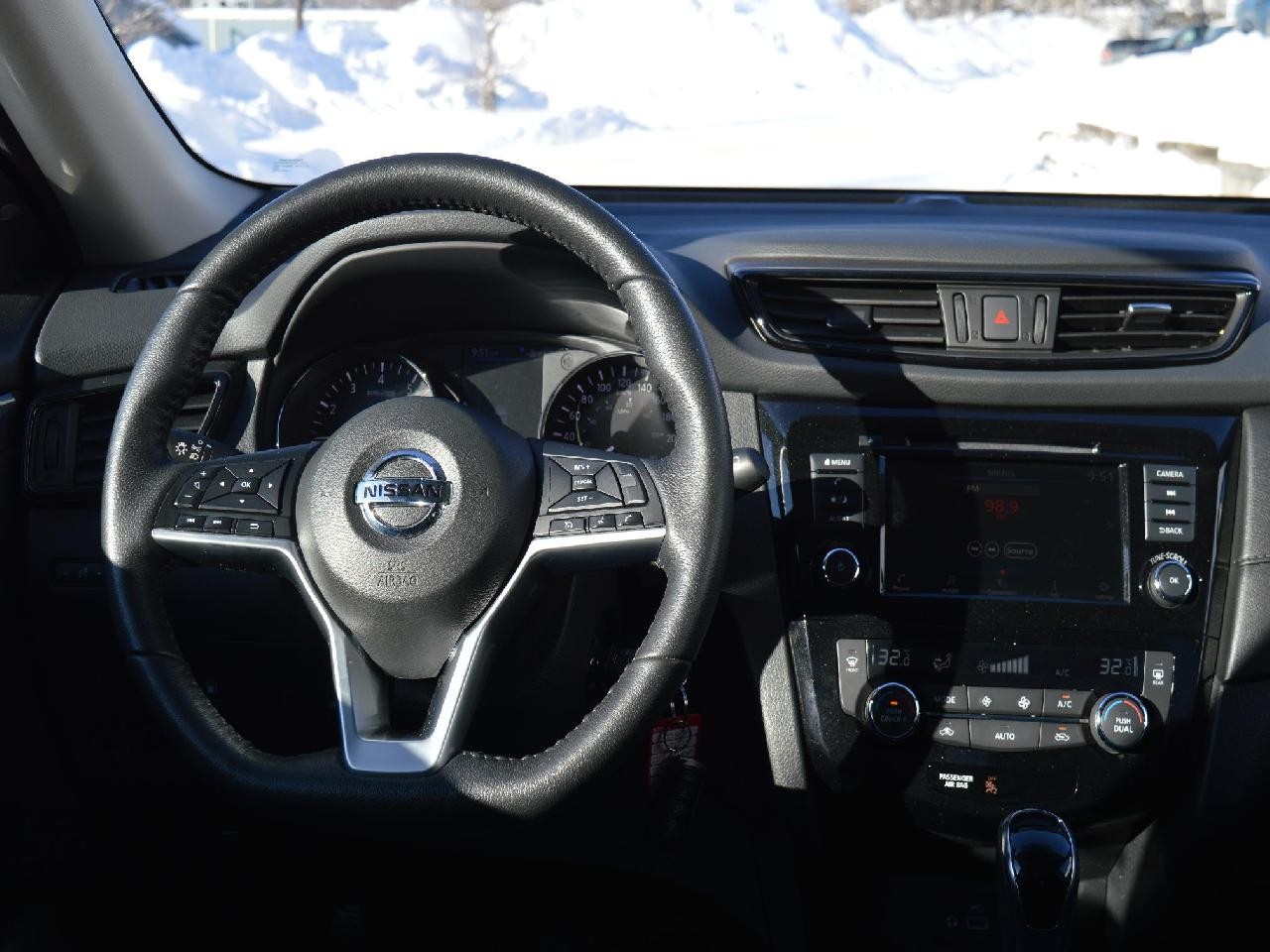 2020 Nissan Rogue S Image principale