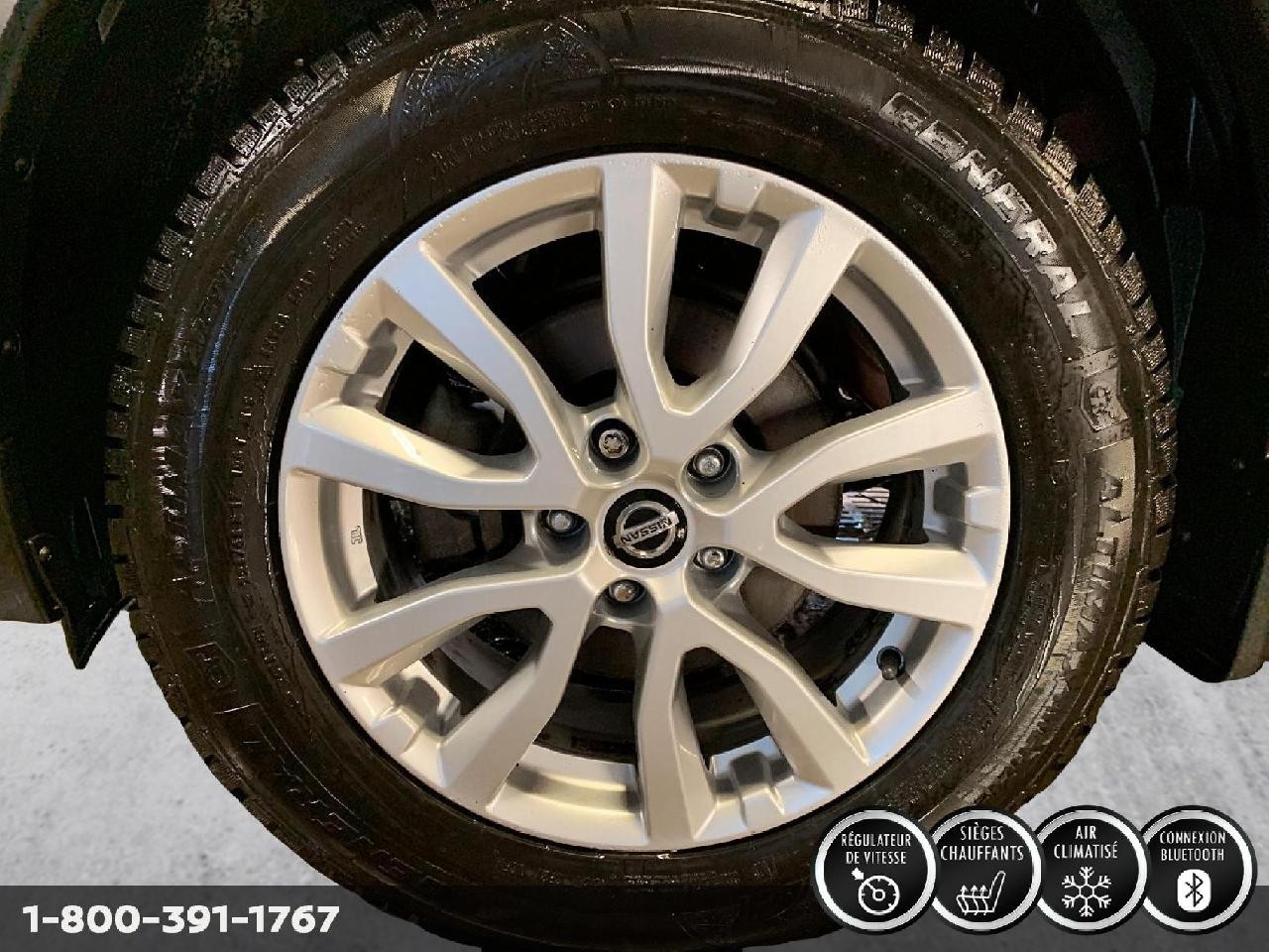 2018 Nissan Rogue SV TECH Image principale