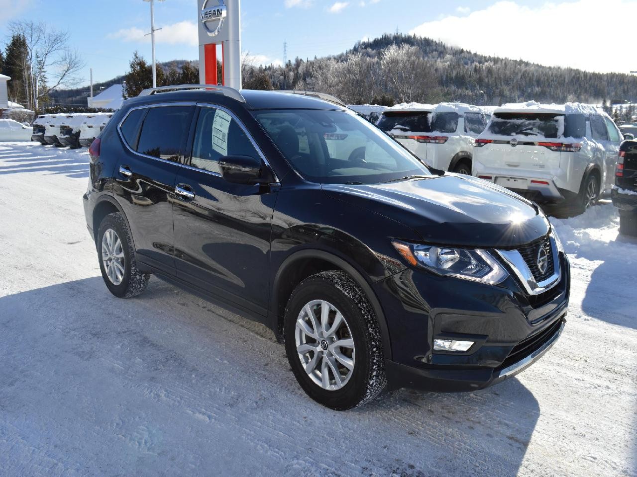 2019 NISSAN ROGUE SV Image principale