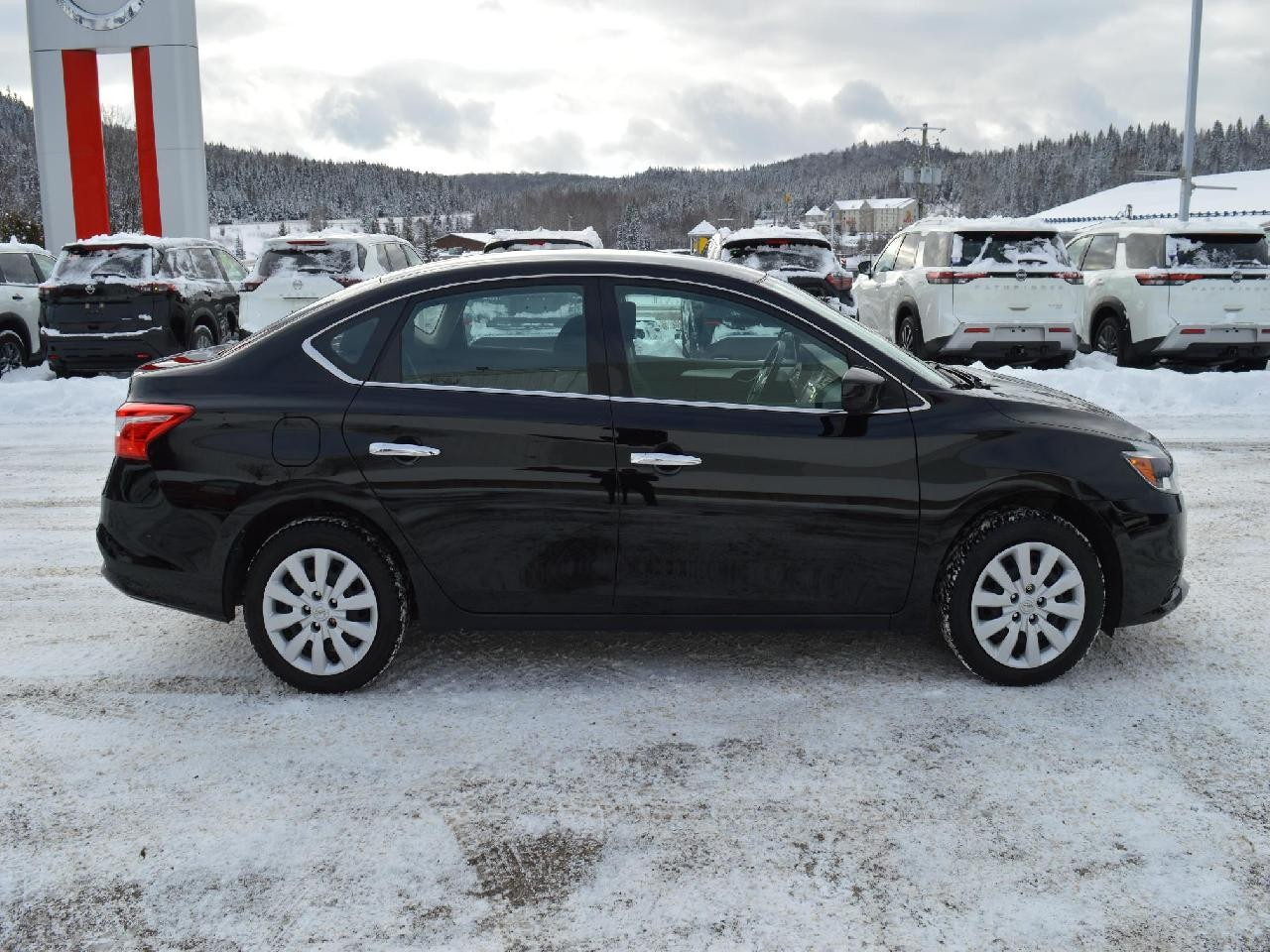 2019 Nissan Sentra S Main Image