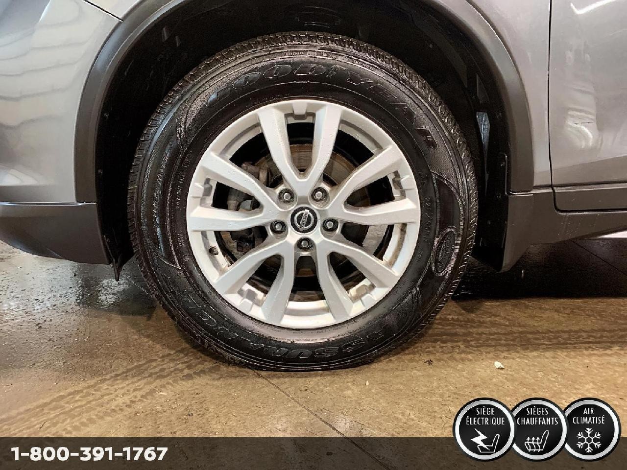 2019 Toyota C-HR LE Image principale